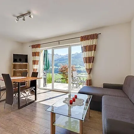 Bright Flat Close To The Area מלון