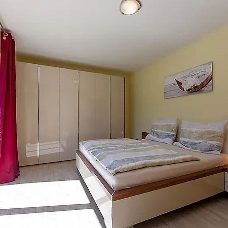 מלון Bright Flat Close To The Area