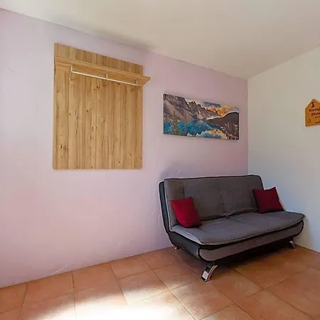 Bright Flat Close To The Area 4*